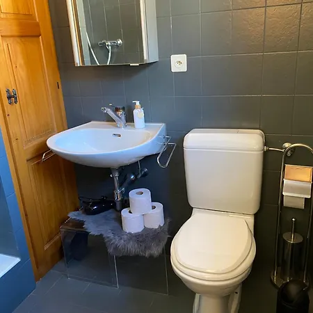 Jay - - Fully Equipped - Free Parking