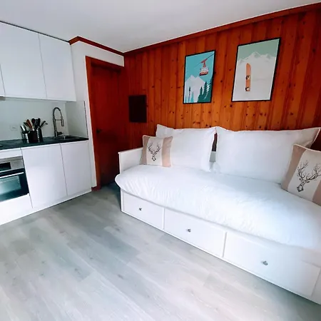 Jay - - Fully Equipped - Free Parking Appartement *