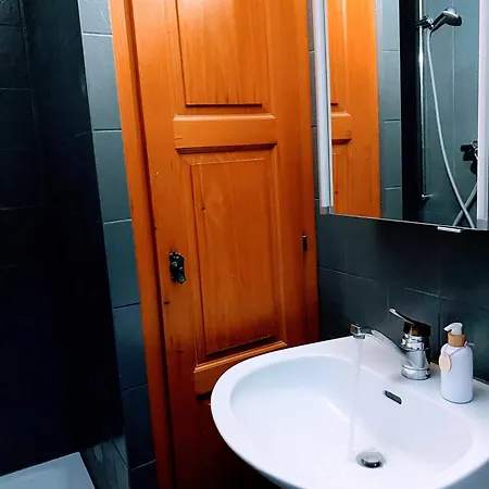 Jay - - Fully Equipped - Free Parking דירה וורבייה